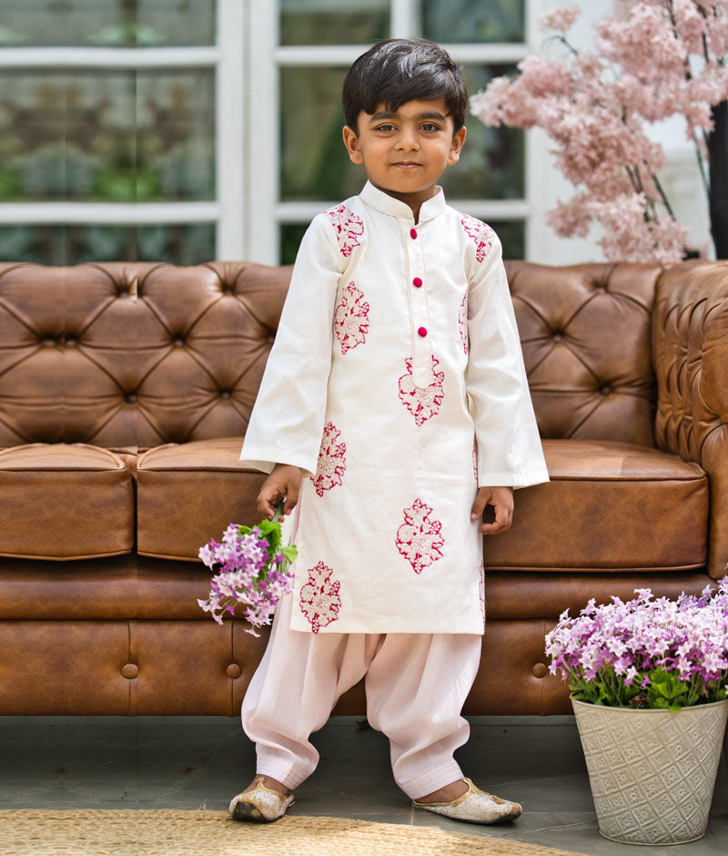 Boy's Off White Kurta And Pink Salwar - Fayon Kids