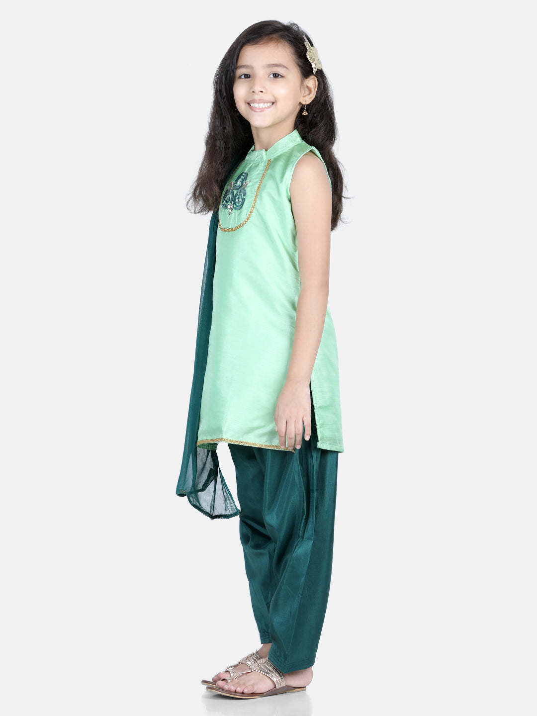 Girl's Green Color Hand Embroidered Silk Kurti Salwar - NOZ2TOZ KIDS
